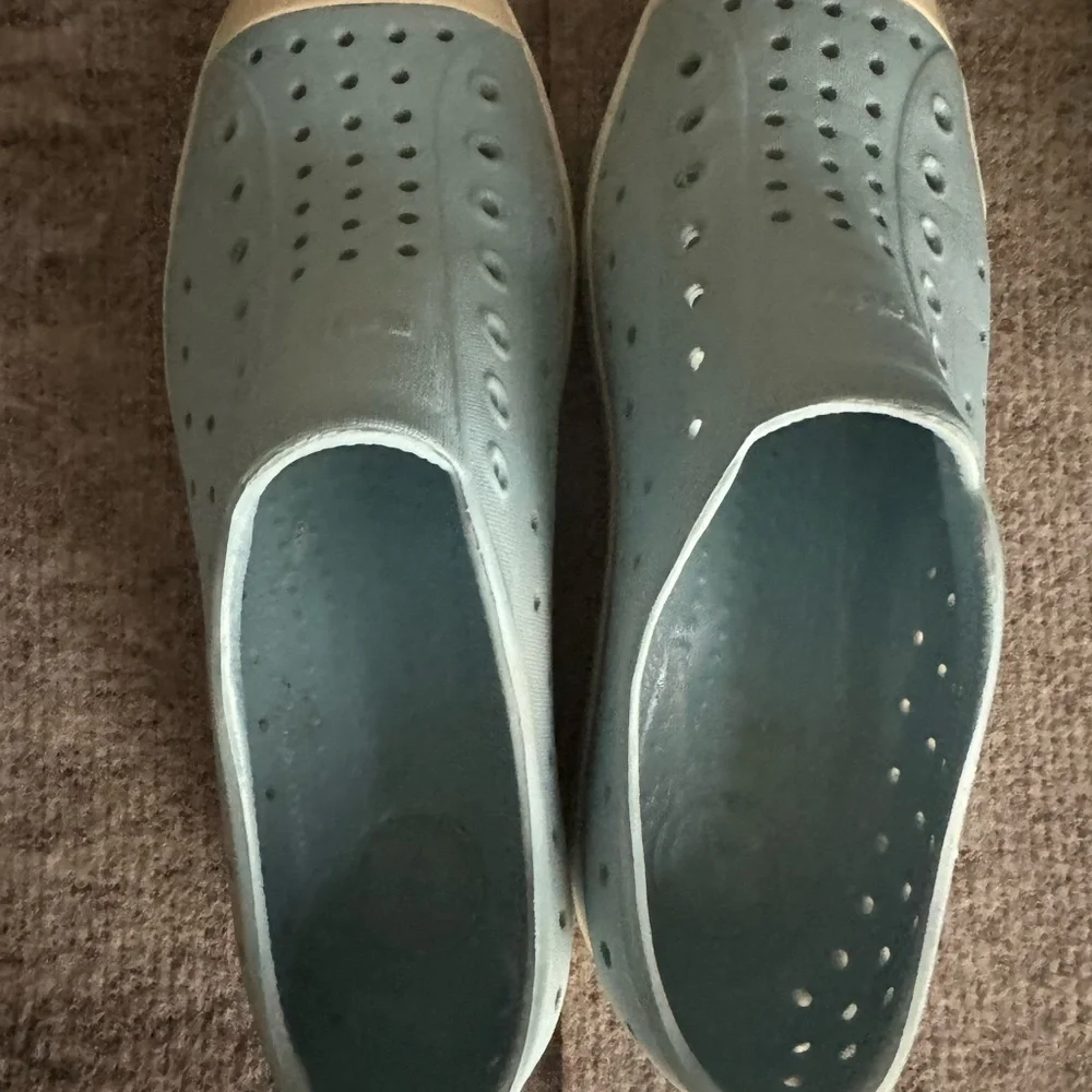 Big Kids Native Shoes Jefferson Light‎ Blue Sneakers Size 3